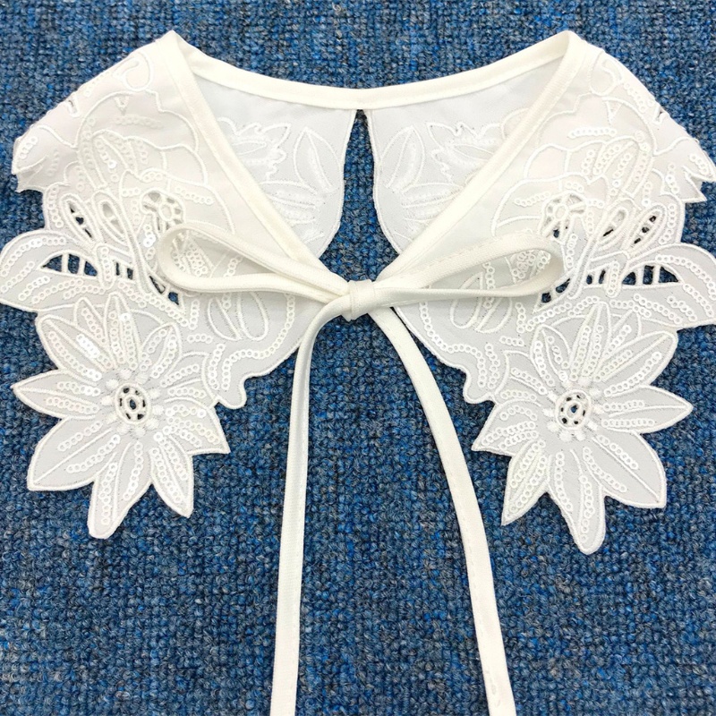 Cổ áo sơ mi giả thắt nơ họa tiết hoa nhí xinh xắn thời trang mùa thu cho nữ
 | BigBuy360 - bigbuy360.vn