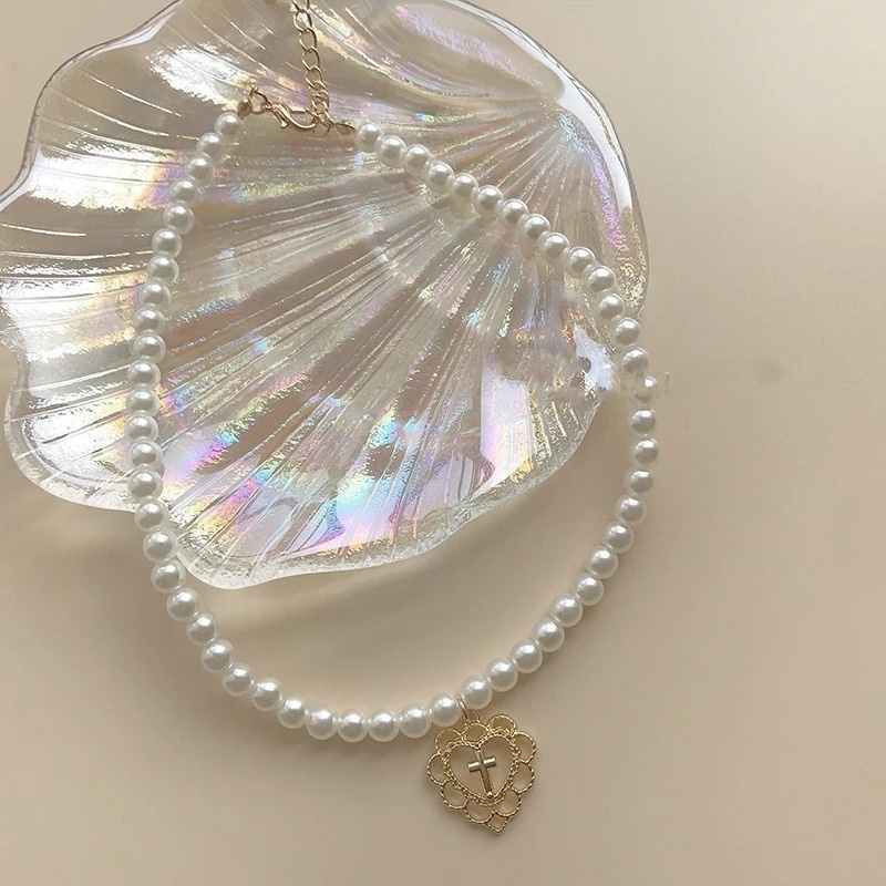 Vòng cổ Choker Ngắn Mặt Hình Thánh Giá/Trái Tim Rỗng Đính Ngọc Trai Khoét Lỗ Màu Vàng/Bạc/Vàng Kim Phong Cách Retro Harajuku Cho Nữ