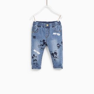 Quần jean mềm Zara họa tiết Mickey cho bé size 12-18m
