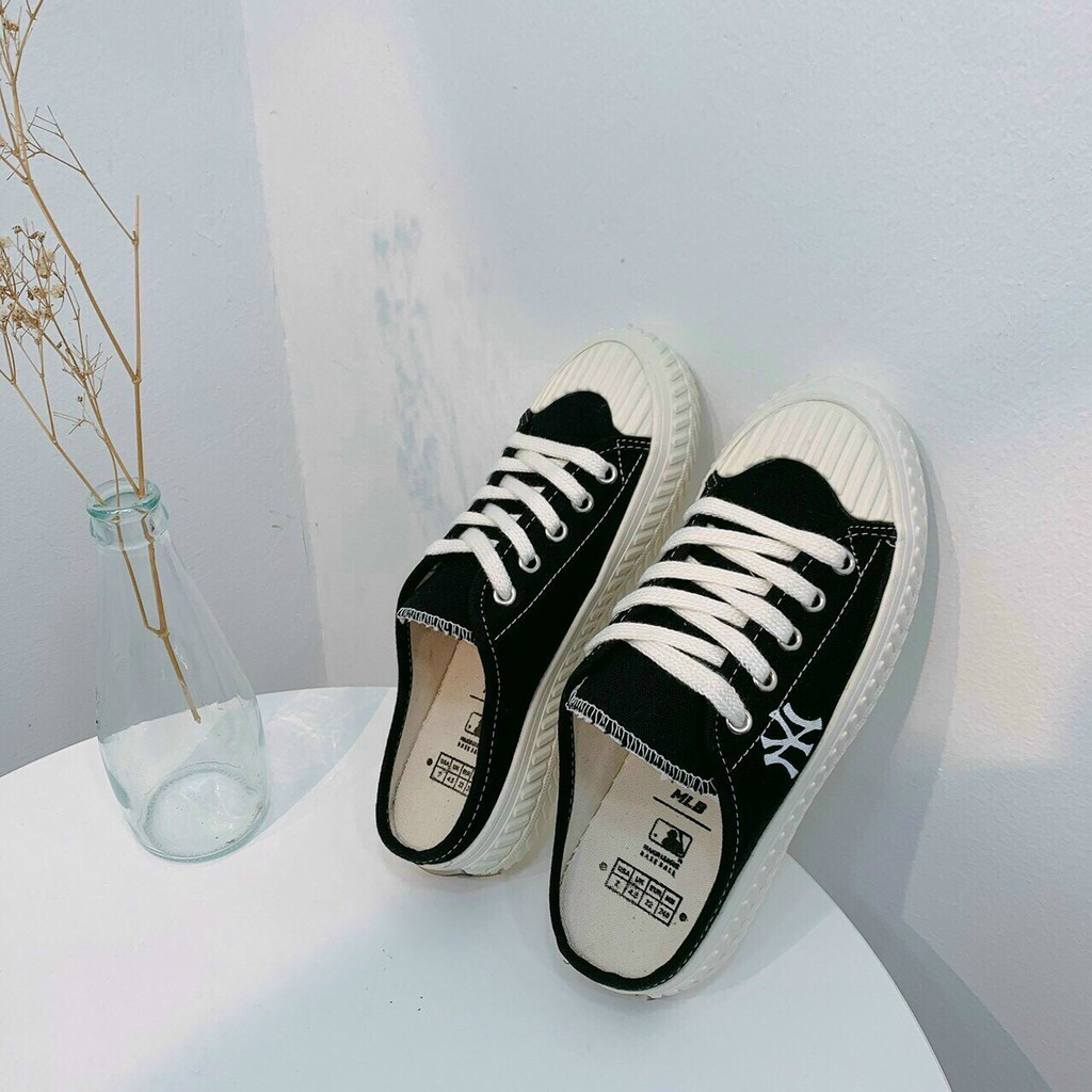 GIÀY THỂ THAO SNEAKER NỮ ĐẸP DA MỀM NĂNG ĐỘNG THỜI TRANG PHÁT QUANG GIÁ RẺ ĐI ÊM CHÂN 2 MÀU ĐẾ 4CM - MÃ T22