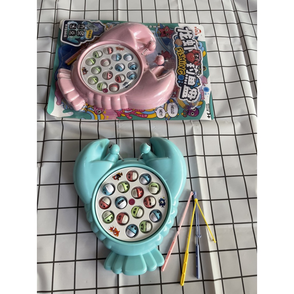 Đồ chơi câu cá chạy pin cho bé gồm 15 cá và 3 cần câu