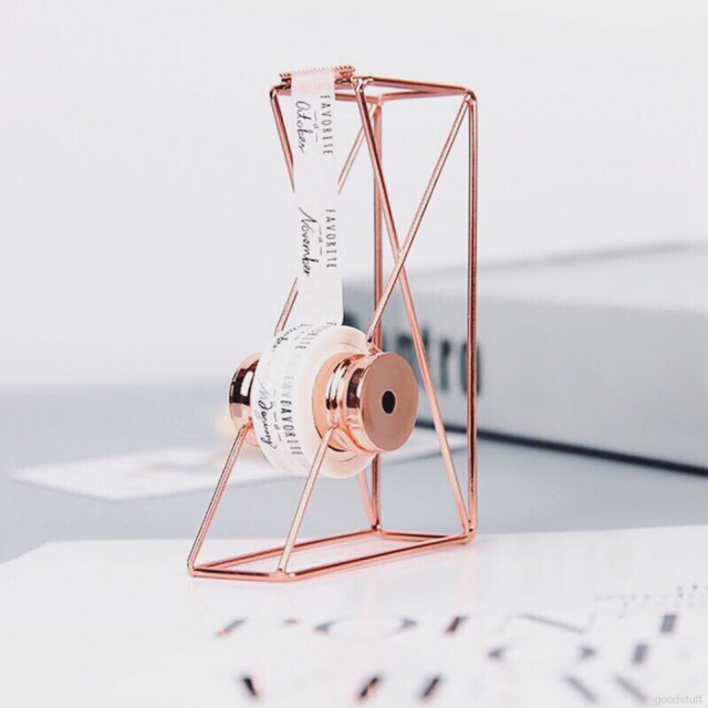 Cắt băng dính để bàn inox Rose Gold