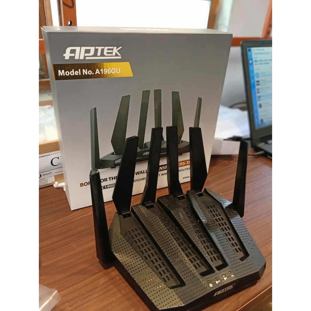 Router Wifi Công Suất Cao Băng Tầng Kép AC1900 APTEK A196GU - Hàng Chính Hãng