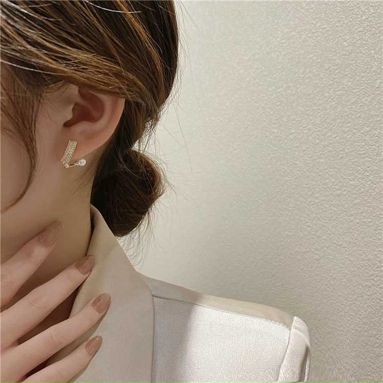 Bông tai thời trang nữ đính cườm KLF444
