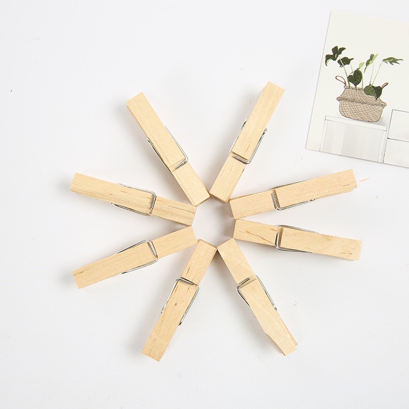 Set 30 kẹp gỗ treo ảnh trang trí.