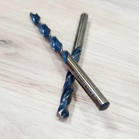 Set Gồm 2 Mũi Khoan 6,0mm Màu Vàng Đồng Đường Xoắn Màu Đen Chất Liệu Thép