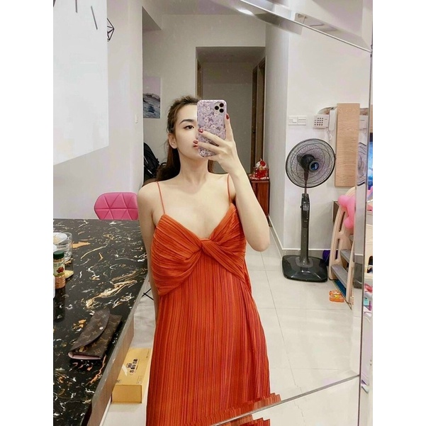 Đầm Hai Dây Dập Ly Dáng Xuông Rộng Bầu Bì Bon Chen Chất Lụa Mát