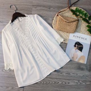 Áo Cati trắng phối ren