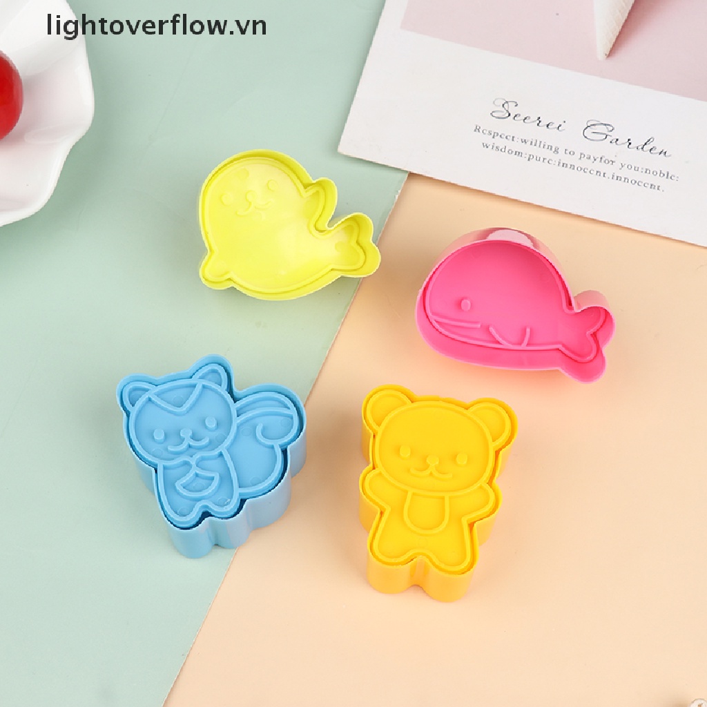 [lightoverflow] 4Pcs/set Cute Samll Dolphin Samll Seal Squirrel Bear Sandwich Cookie Mold Cutter [VN]