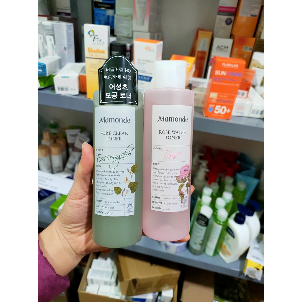 Nước hoa hồng Mamonde Toner 250ml - Cấp ẩm, kiềm dầu, se khít lỗ chân lông