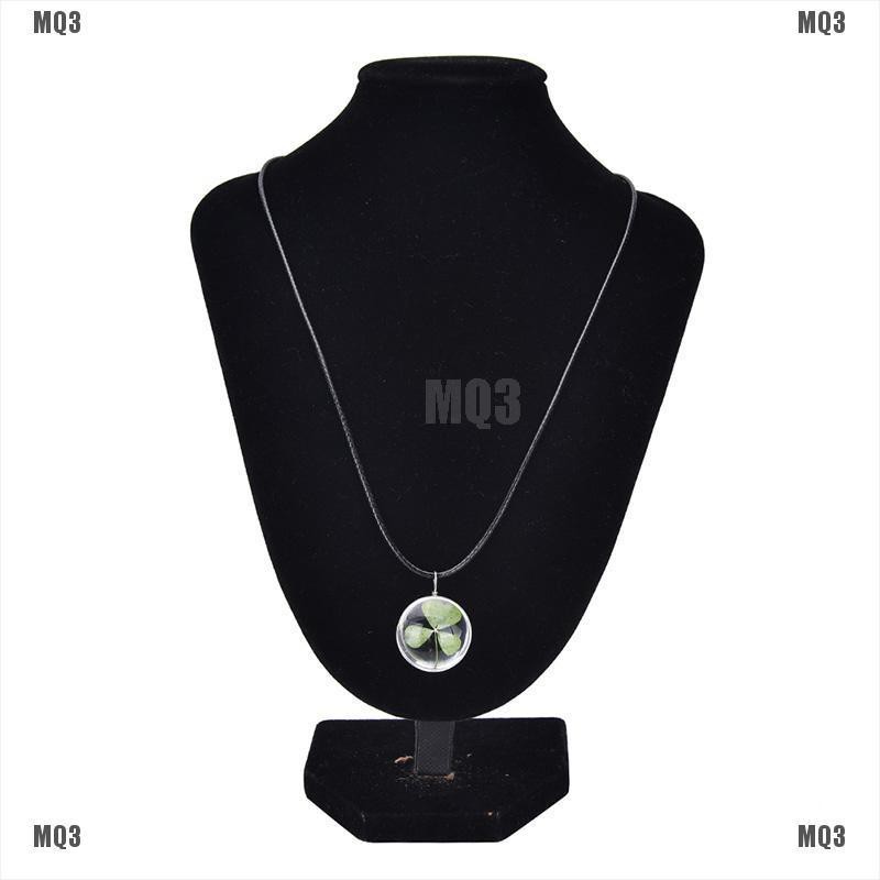 Mặt Dây Chuyền Cỏ 3 Lá Màu Xanh Lá Độc Đáo Trong