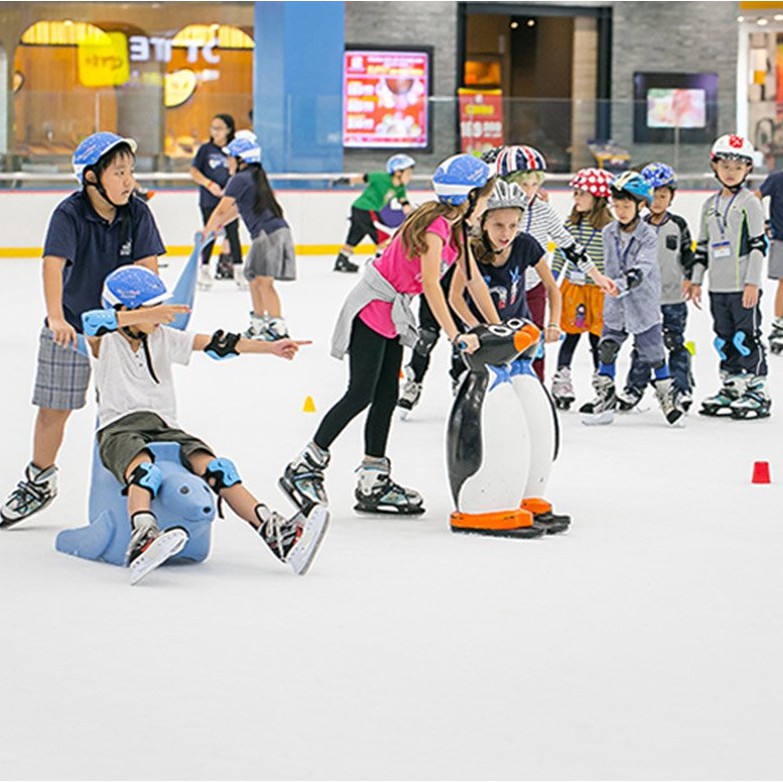 HCM [E-Voucher] Vé vào cửa, Gói thuê giày trượt, Thuê hình hải cẩu tại Sân băng Vincom Ice Rink Landmark 81- T7,CN (TK)