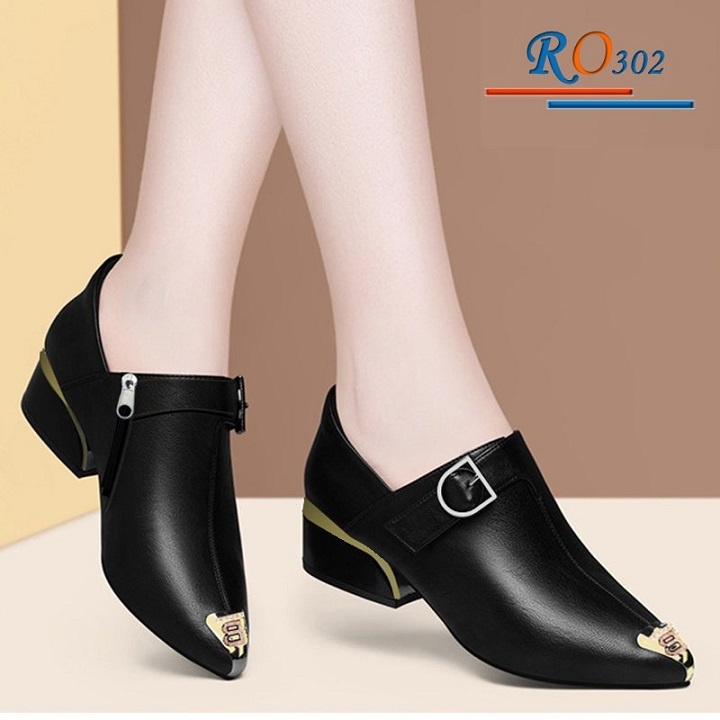 Giày boot nữ cổ thấp 4cm hai màu đen kem hàng hiệu rosata ro302