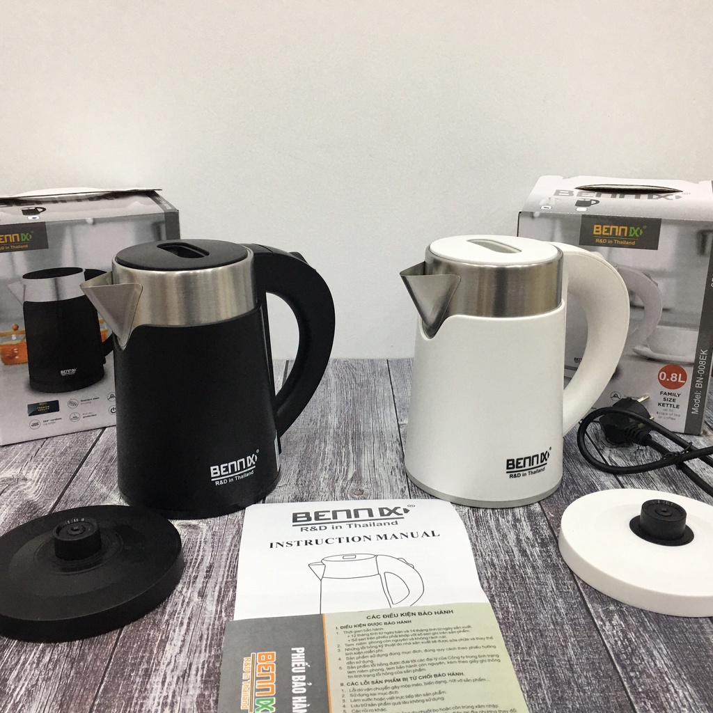 Ấm đun siêu tốc mini dành cho dân văn phòng Benix 0.8 lít 950W
