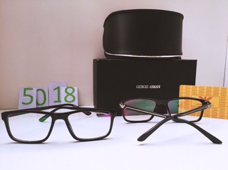 Kính Cận Armani tặng hộp