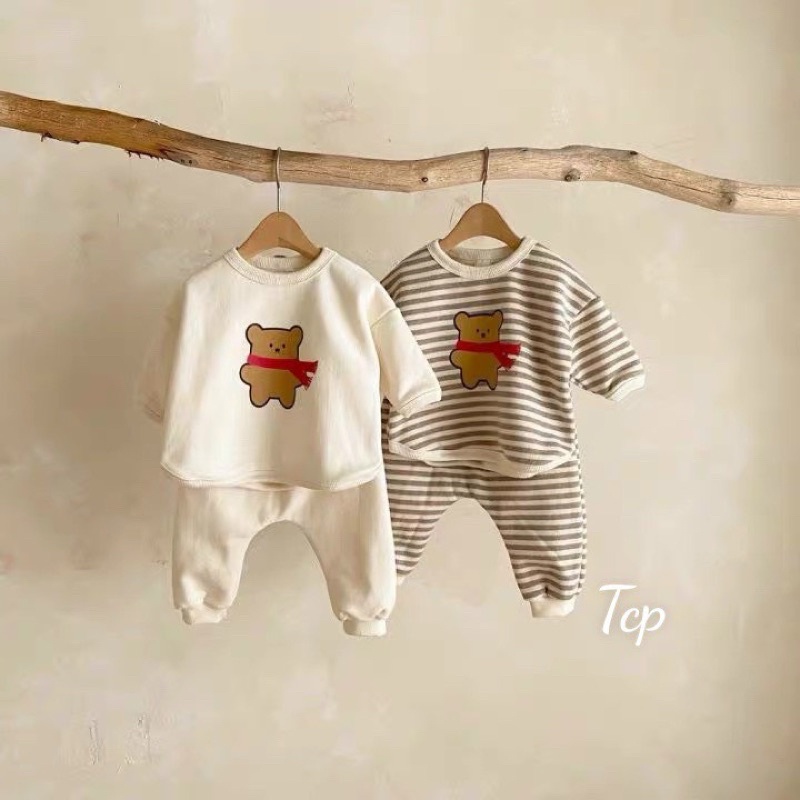 Set 2 bộ gấu kẻ lót nỉ mẫu mới 2022 hot hit, bộ thu đông dài tay chất bông mềm mịn, bên ngoài đanh lì bên trong nỉ mịn