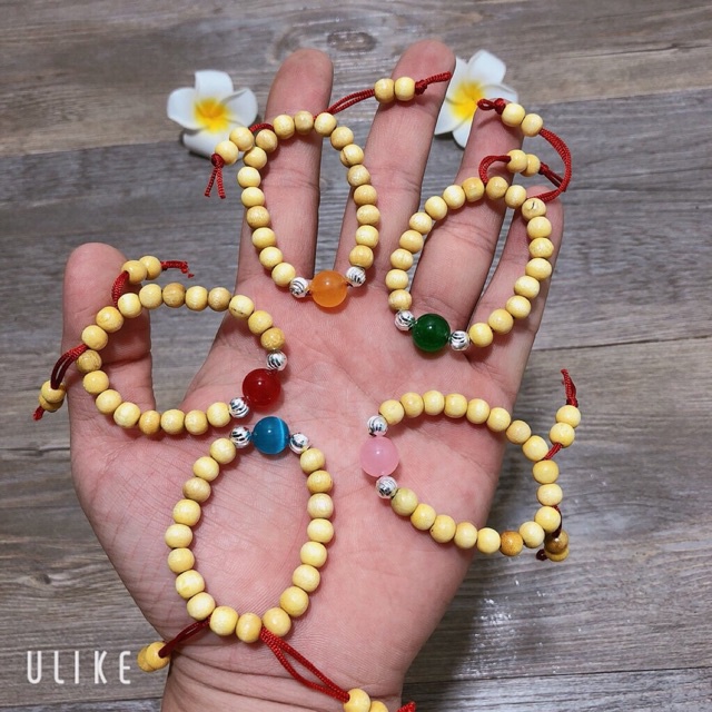 Vòng dâu tằm mix bạc và đá cho bé