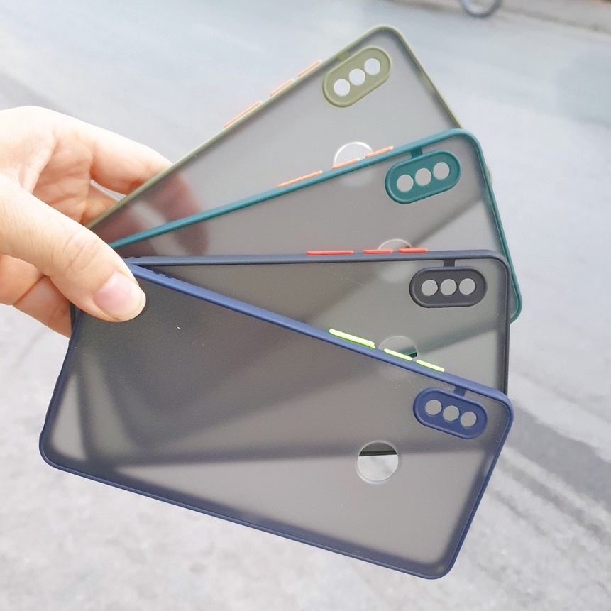 Ốp lưng Xiaomi Redmi Note 5 Redmi Note 5 Pro chất liệu nhám chống bám bẩn, chống mồ hôi tay có gờ bảo vệ camera