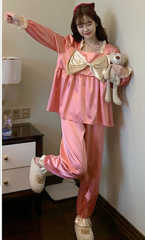 Bộ Đồ Ngủ Pijama Nữ Cổ Vuông Dài Tay Thoải Mái