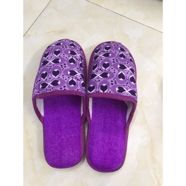 Dép bông đi trong nhà