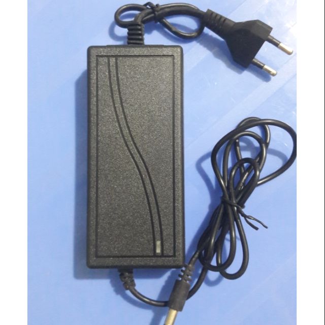 Nguồn 12v 1.5 A