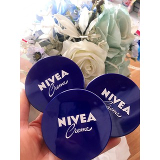 KEM DƯỠNG ẨM CHỐNG NẺ   NIVEA  56g (hàng nội địa nhật)