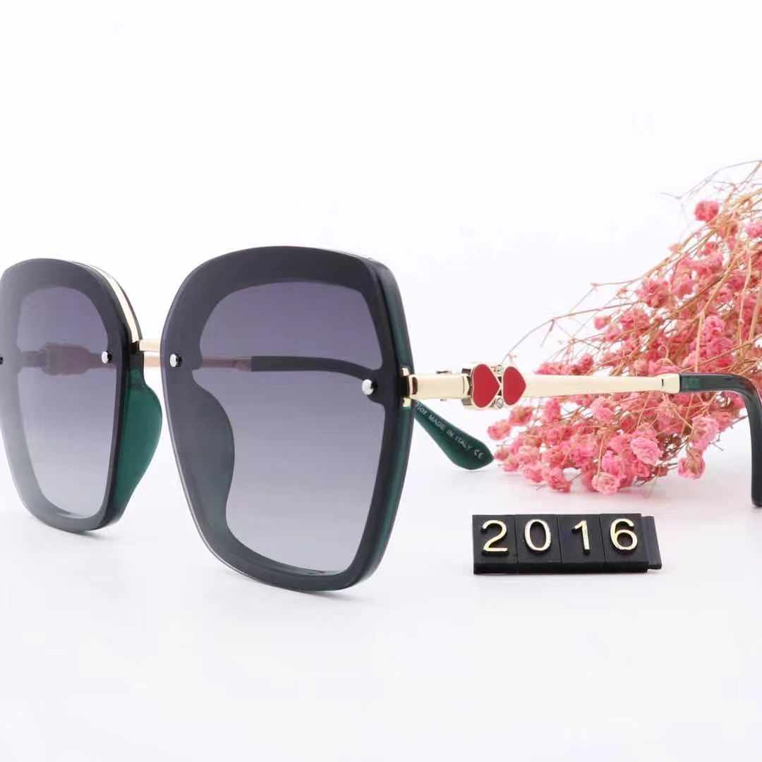 Xu hướng mới của châu Âu và Mỹ năm 2021 Kính mát có thương hiệu Christian Dior dành cho nữ Phân cực chính hãng (Có hộp và hộp đựng kính)