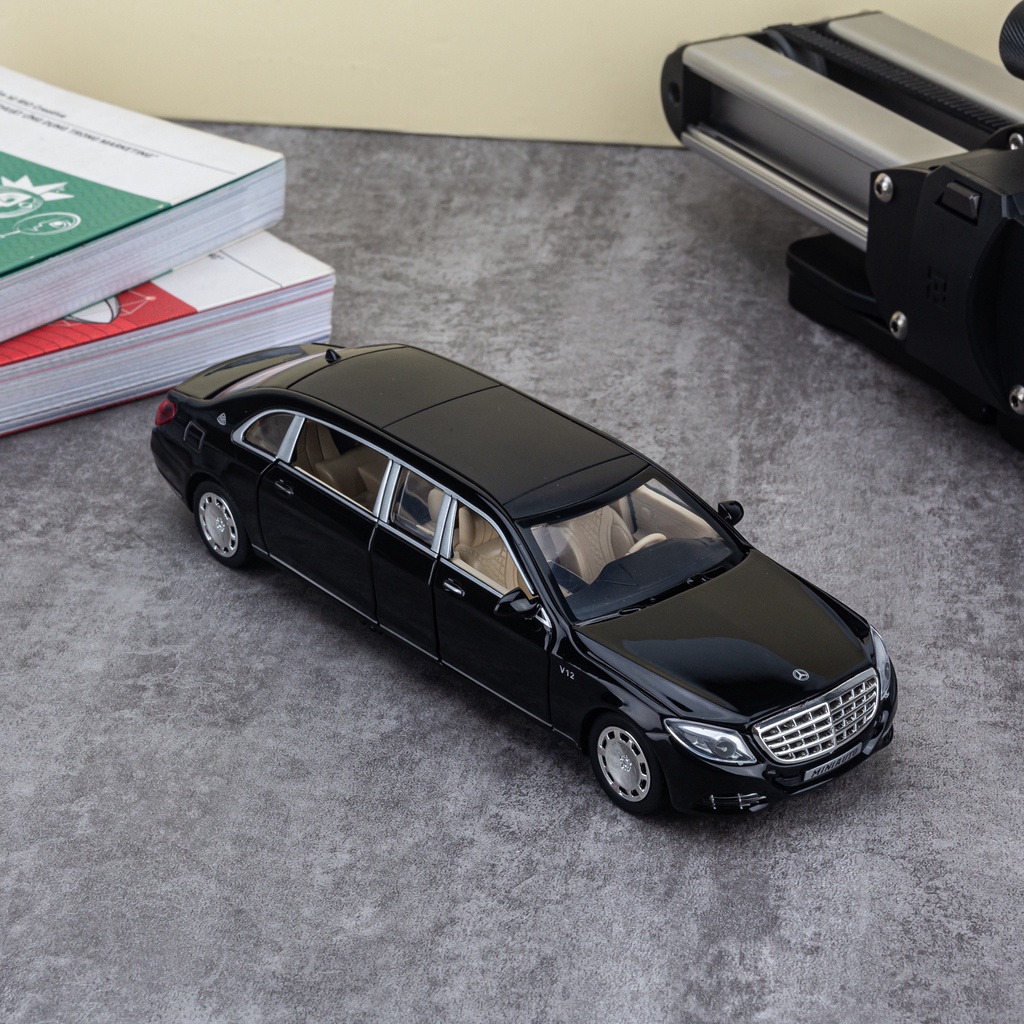 Mô hình xe Mercedes Maybach S600 Pullman 1:32 Miniauto