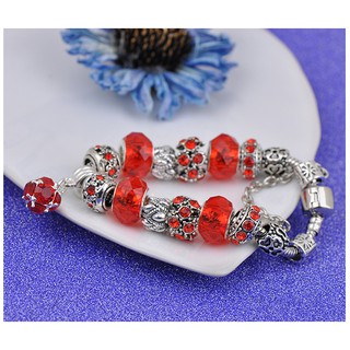 Vòng đeo tay Charm
