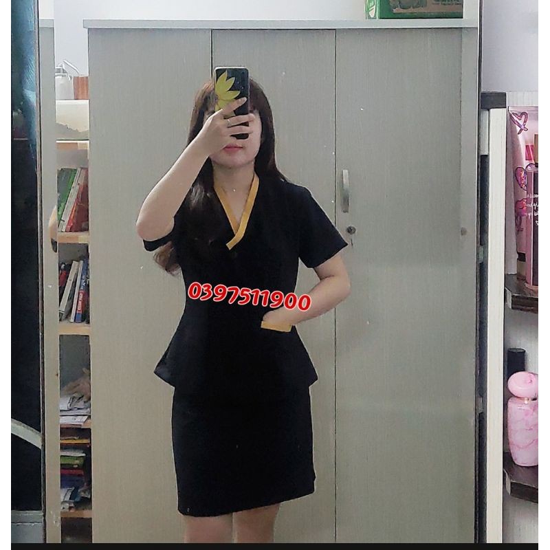 Đồng phục spa màu Đen vàng đồng