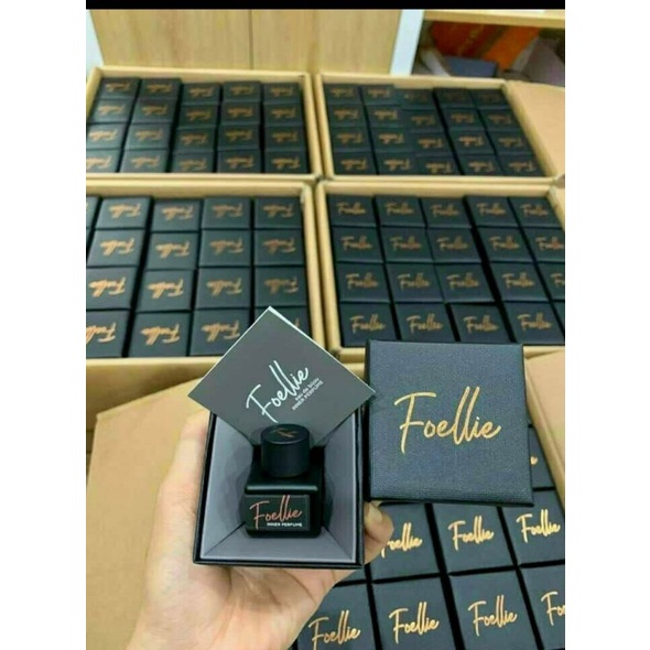 Nước hoa vùng kín hộp vuông Foellie