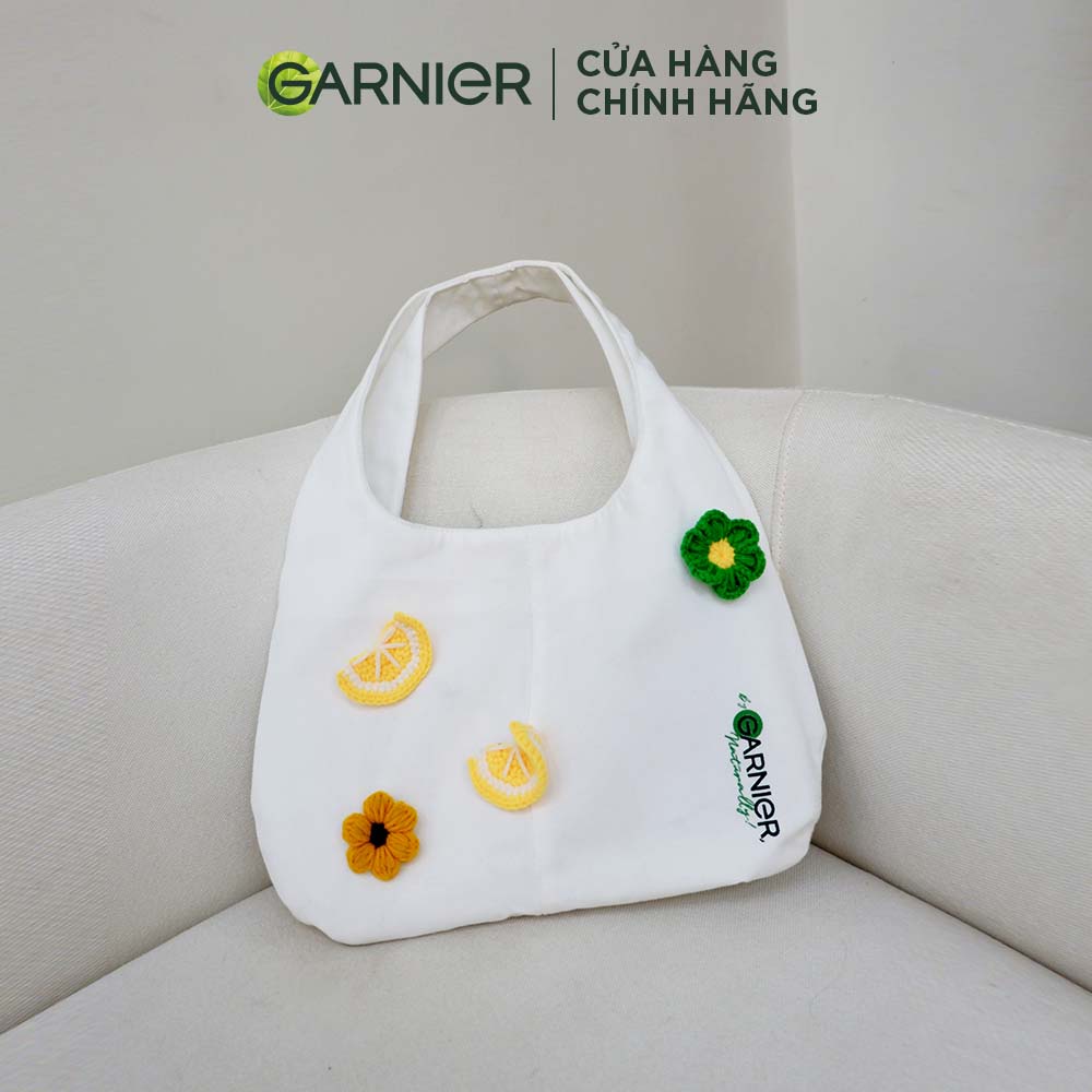 [HB Gift - Quà tặng không bán] Túi tote Garnier với pin cài len xinh xắn - Gimmick