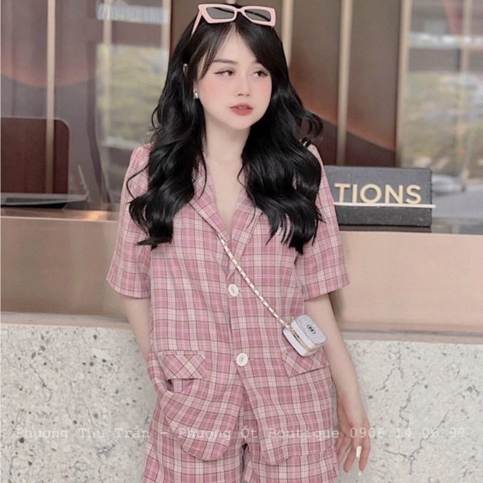 Set Áo Vest Kẻ Gam Hồng Túi Hai Bên Mix Quần Đùi | BigBuy360 - bigbuy360.vn