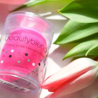 Mút trang điểm Beauty Blender