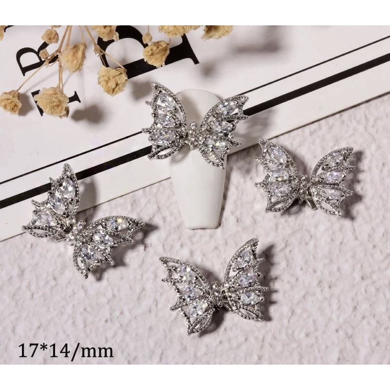 Charm bướm đá canh rung cao cấp