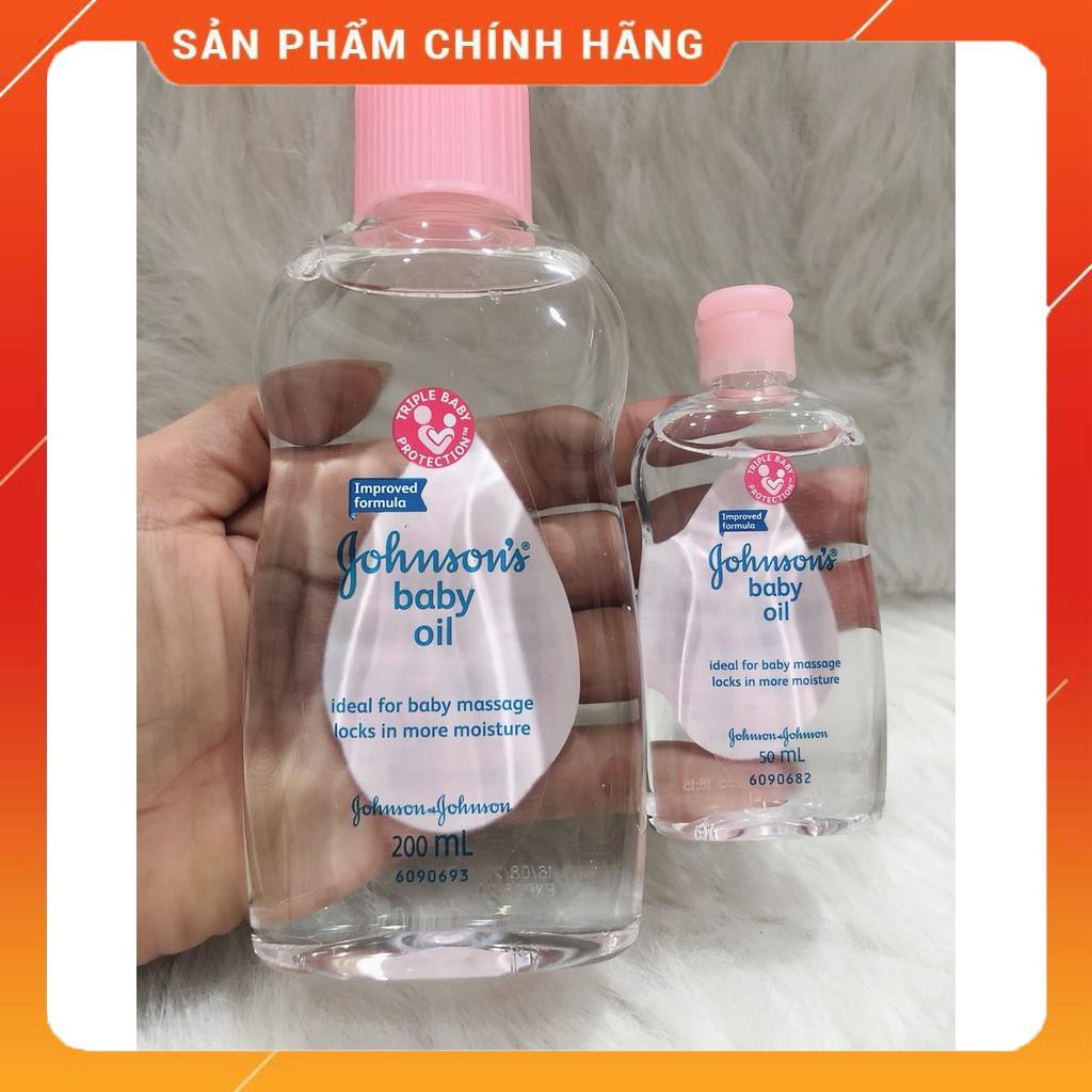 Dầu massage &amp; dưỡng ẩm Johnson's baby oil