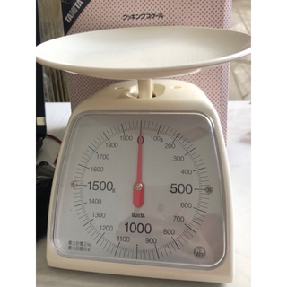 Cân đĩa nhựa nhà bếp 2kg/10g model 1348 Tanita chính hãng Nhật Bản