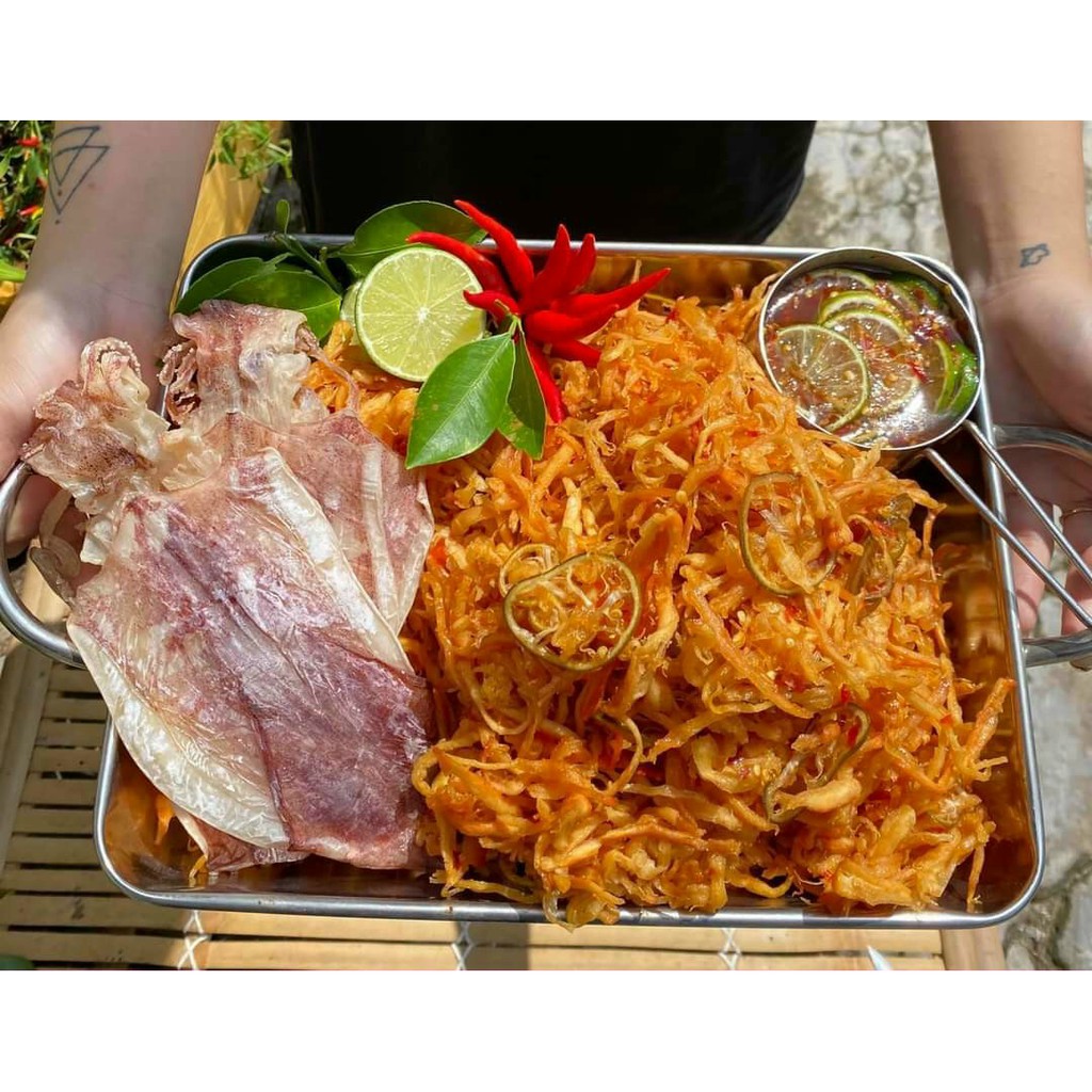 Mực sợi sốt chanh tomyum chua cay 250g - Đồ ăn vặt ngon | BigBuy360 - bigbuy360.vn