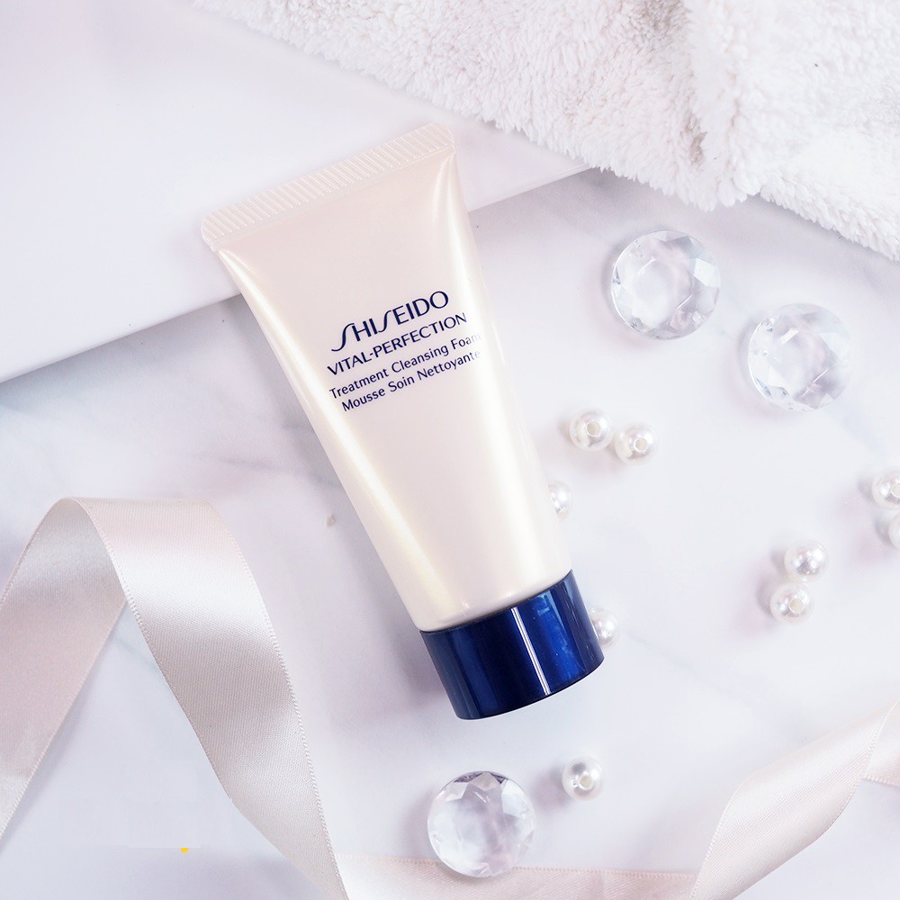 Sữa rửa mặt ngăn ngừa lão hóa Shiseido Vital-Perfection Treatment Cleansing Foam 125ml