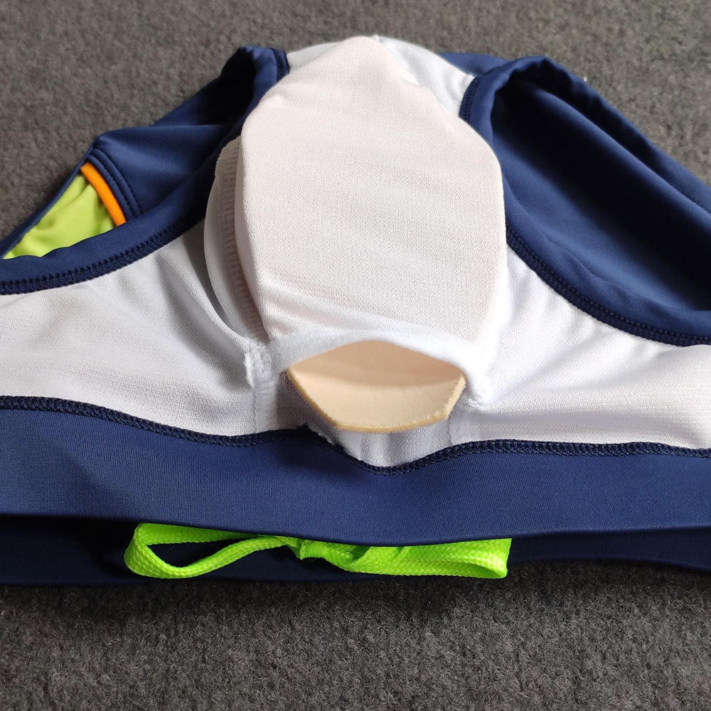 Quần bơi tam giác màu sắc đơn giản cho nam
 | BigBuy360 - bigbuy360.vn