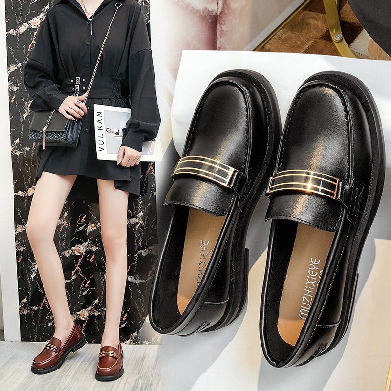 2021 mùa xuân mới giày nữ cổ điển một chân có khóa kim loại Tình yêu da nhỏ đế thấp của Nhật Bản phong cách Anh