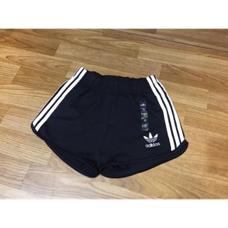 Quần short nữ