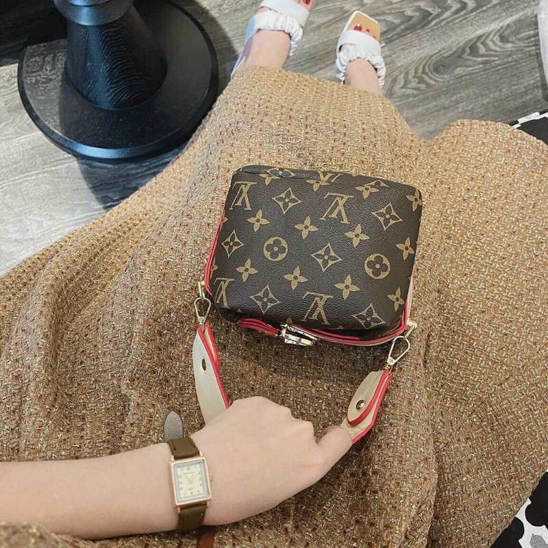 Túi Cầm Tay Kèm Dây Đeo