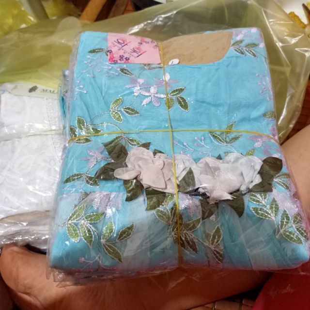 Com bo bô váy