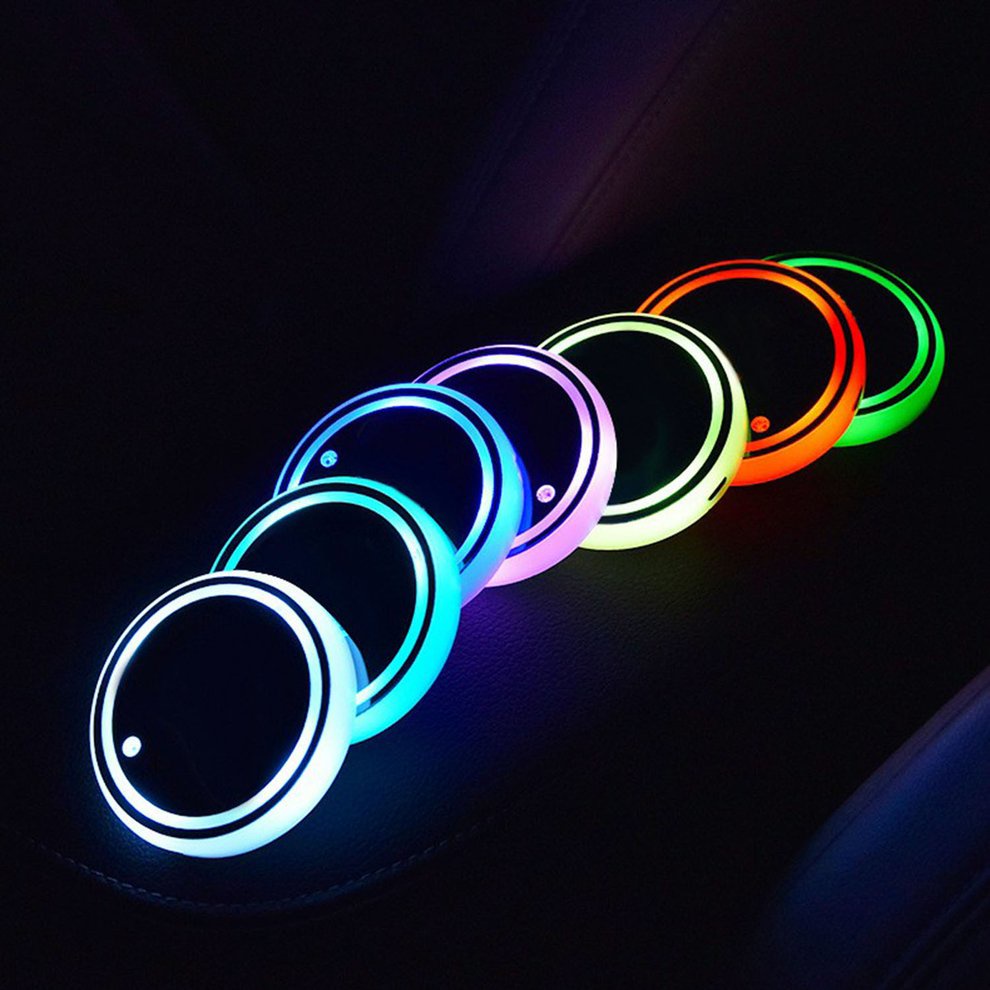 Đế lót ly có đèn led 7 màu sắc kèm cảm biến thích hợp cho xe hơi