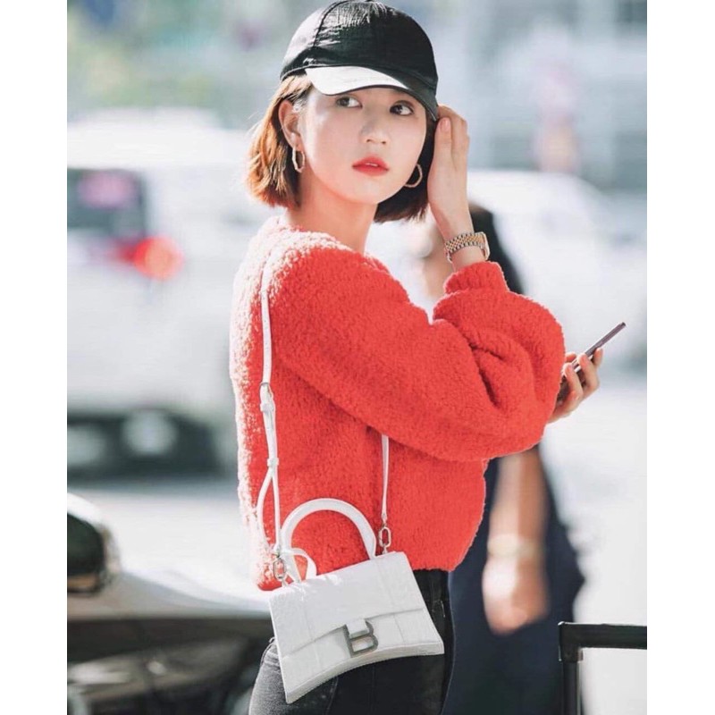 Túi chữ B có quai xách size 20- 22 kèm hộp ảnh thật | BigBuy360 - bigbuy360.vn