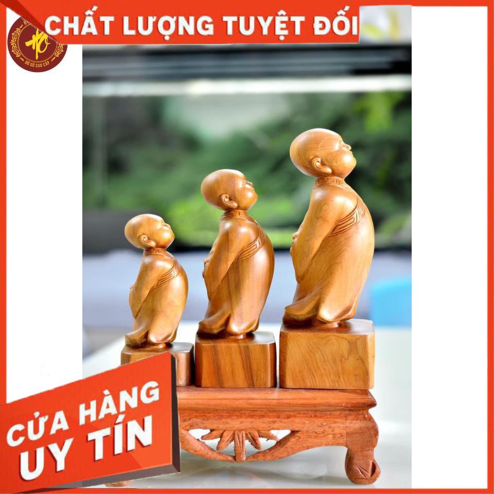 TƯỢNG VẠN SỰ TÙY DUYÊN GỖ BÁCH XANH