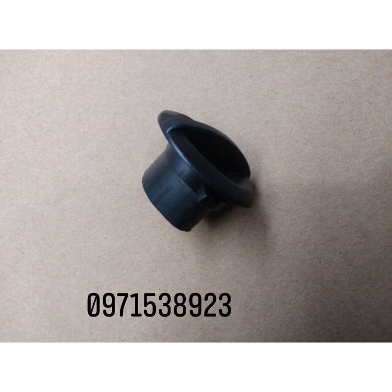 Nút cài cốp đựng đồ trong xe xịn chính hãng kia huyndai mã 845261y000