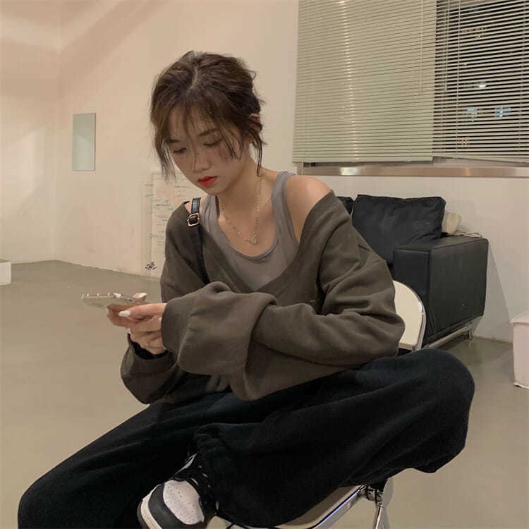 IELGY Áo lửng tay dài IELGY thời trang nữ tính