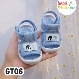 Giày tập đi cho bé trai, bé gái họa tiết đơn giản, dễ thương